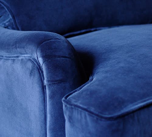 Elegantly curved arms